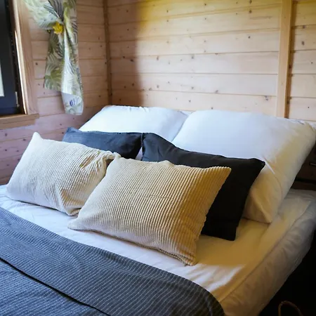 Natura Lodge *